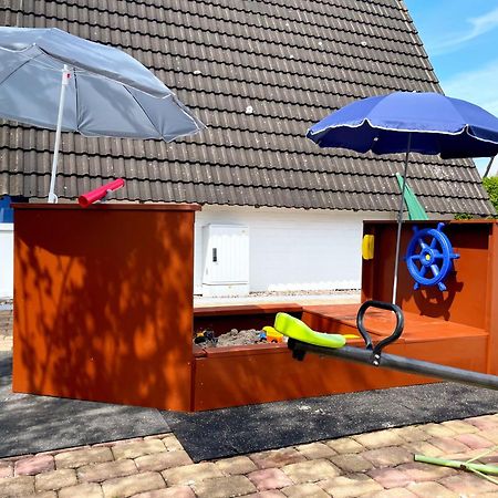 Familienfreundliches Ferienhaus In 5 Min Zum Strand Mit Terrasse Und Kostenlosem Parkplatz คุกซ์ฮาเวน ภายนอก รูปภาพ