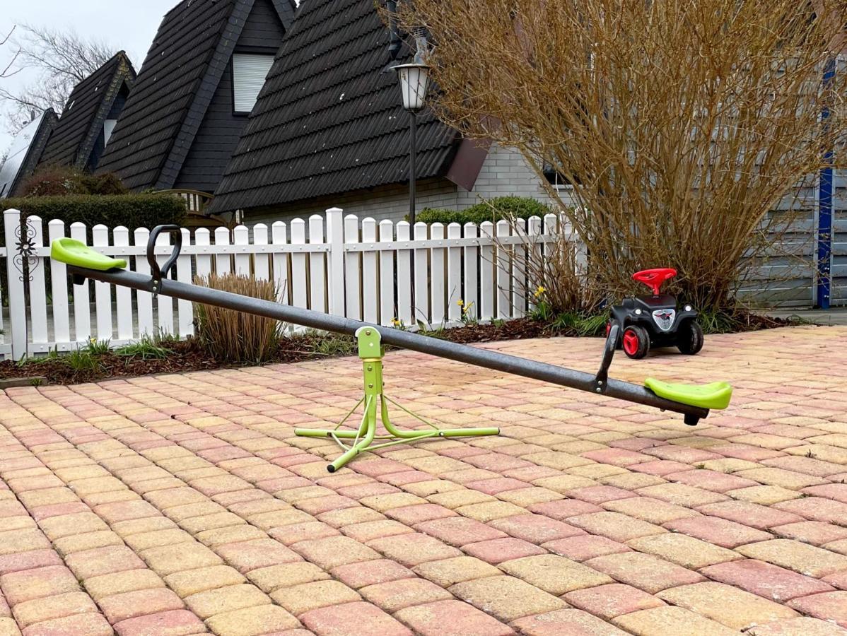 Familienfreundliches Ferienhaus In 5 Min Zum Strand Mit Terrasse Und Kostenlosem Parkplatz คุกซ์ฮาเวน ภายนอก รูปภาพ