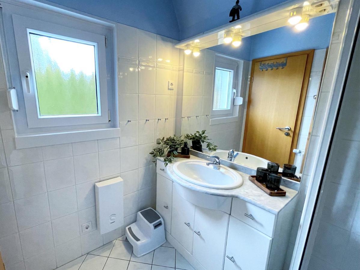 Familienfreundliches Ferienhaus In 5 Min Zum Strand Mit Terrasse Und Kostenlosem Parkplatz คุกซ์ฮาเวน ภายนอก รูปภาพ